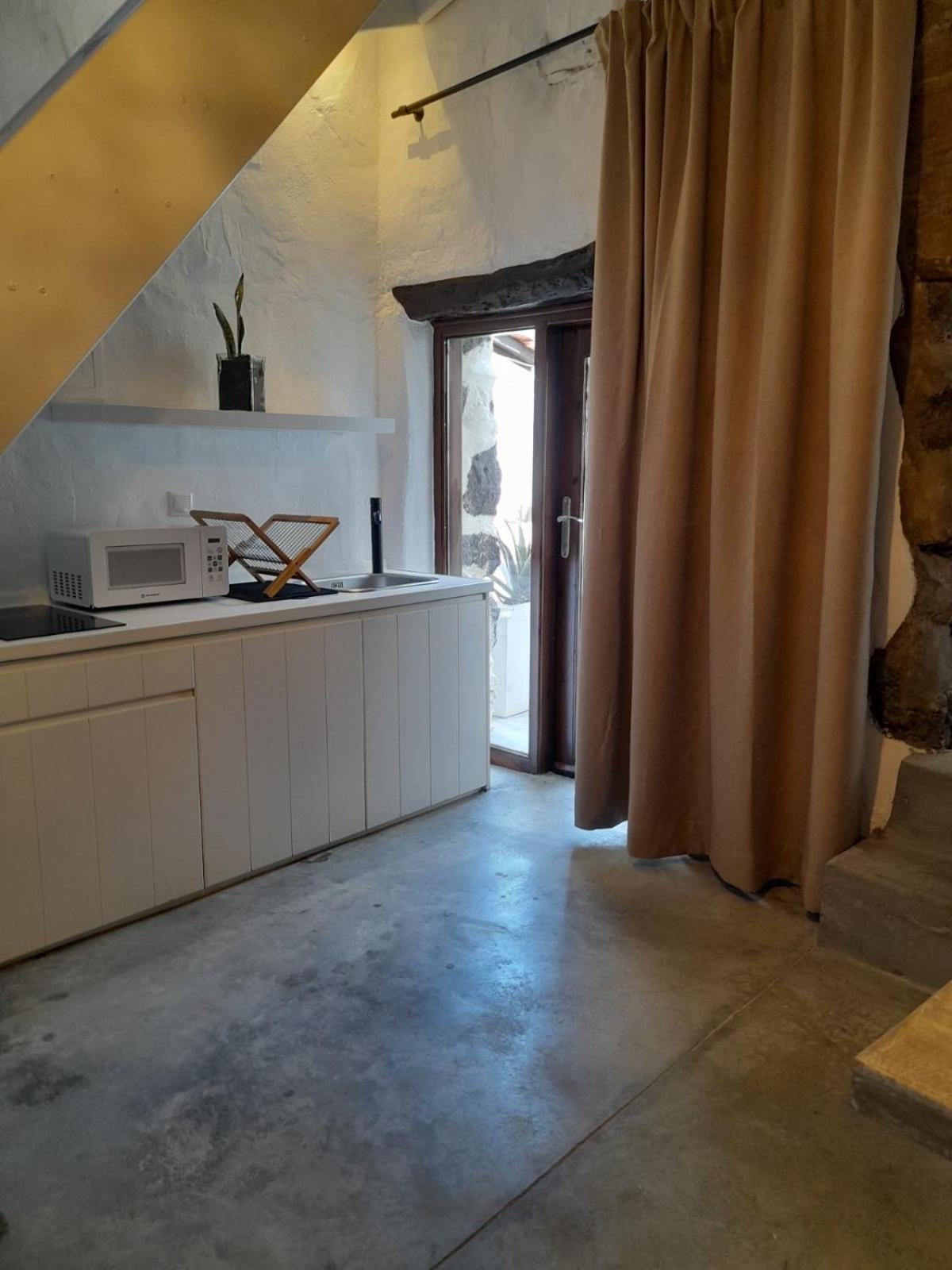 Monastery Estate Guesthouse 수지아 외부 사진