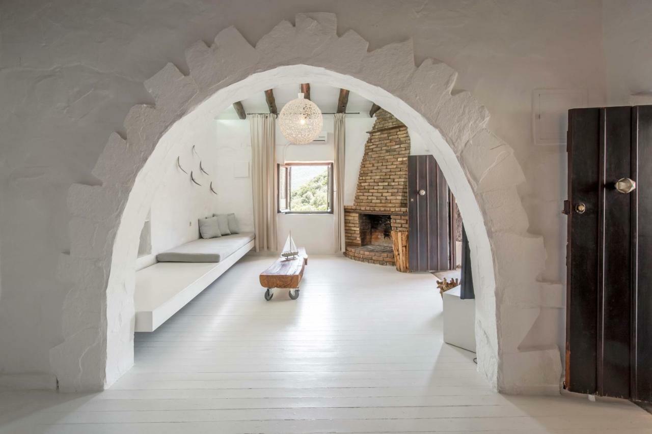 Monastery Estate Guesthouse 수지아 외부 사진